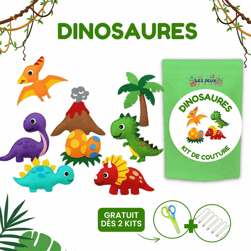 Emballage de kit de couture avec des figurines de dinosaures en feutre coloré, un volcan et des arbres. Présente des images de ciseaux, de fil et d'aiguilles. Le texte indique « Dinosaures Kit de Couture Enfants ». Idéal pour créer des porte-clés à faire soi-même animaux.