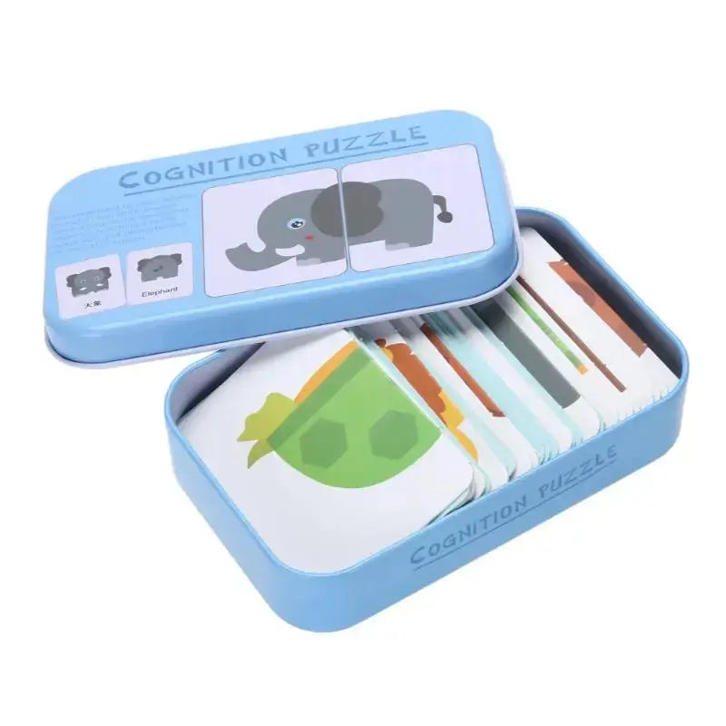 Une boîte bleue contenant des puzzles.