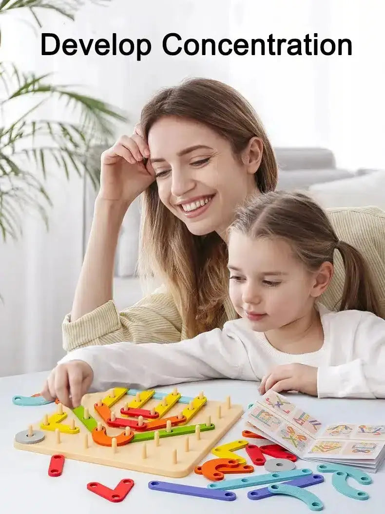 Mère et fille profitent ensemble d'un "Jeu de construction Montessori à forme variable - Image à copier", favorisant la concentration et l'attention.
