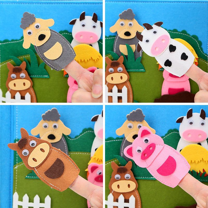 Un ensemble de quatre marionnettes à doigts en feutre - un mouton, une vache, un cheval et un cochon - sur fond de charmante ferme. Idéal pour raconter des histoires ou jouer Montessori avec "Livre Montessori la ferme des animaux".
