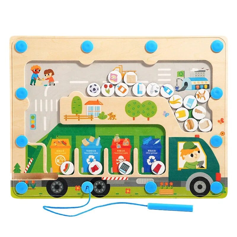 Une planche de bois avec une photo d’un camion poubelle.