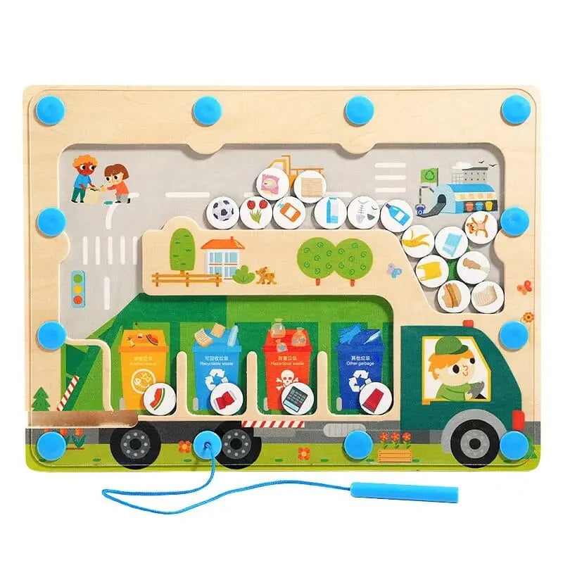Une planche de bois avec une photo d’un camion poubelle.