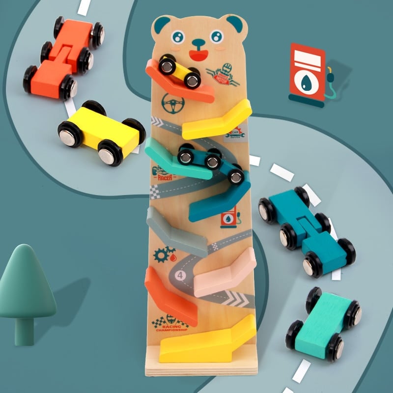 Une Rampe en Bois Votiures - Piste de Course pour Tout-Petits avec des voitures sur une piste de course pour tout-Petits.
